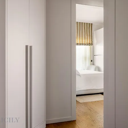 Apartment Luxury Tower Sperlinga By Domusicily Palermo